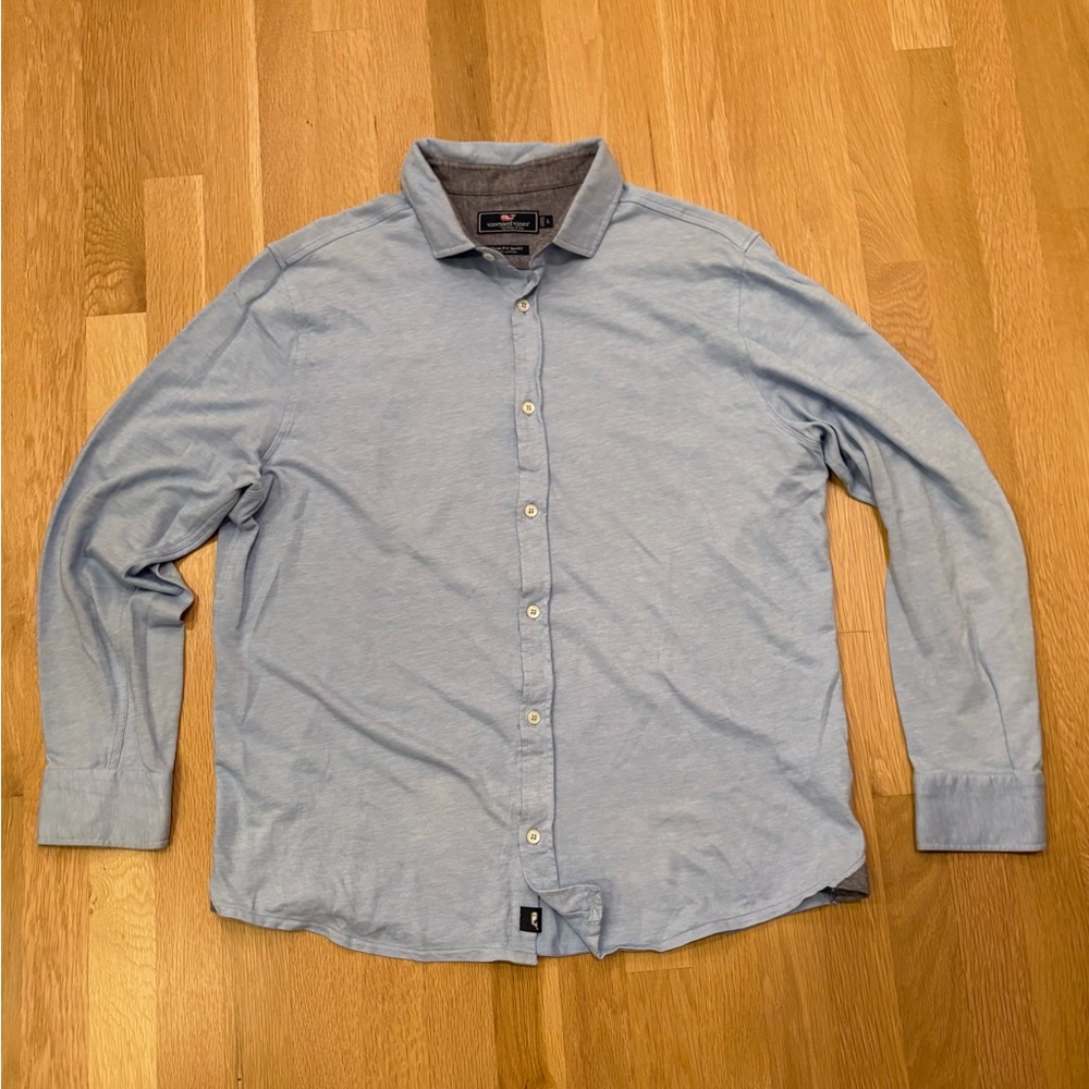 Vineyard Vines Light Blue Casual Button Down Shirt w Gray Accents / Stretch